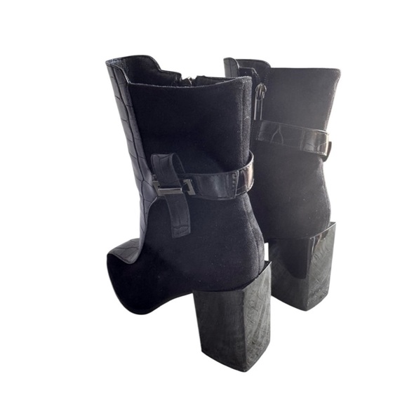 NEW Torgeis Fontaine Black Croc-Embossed  Block Heel Ankle Boots w/ Buckle Sz 8 - Picture 11 of 15